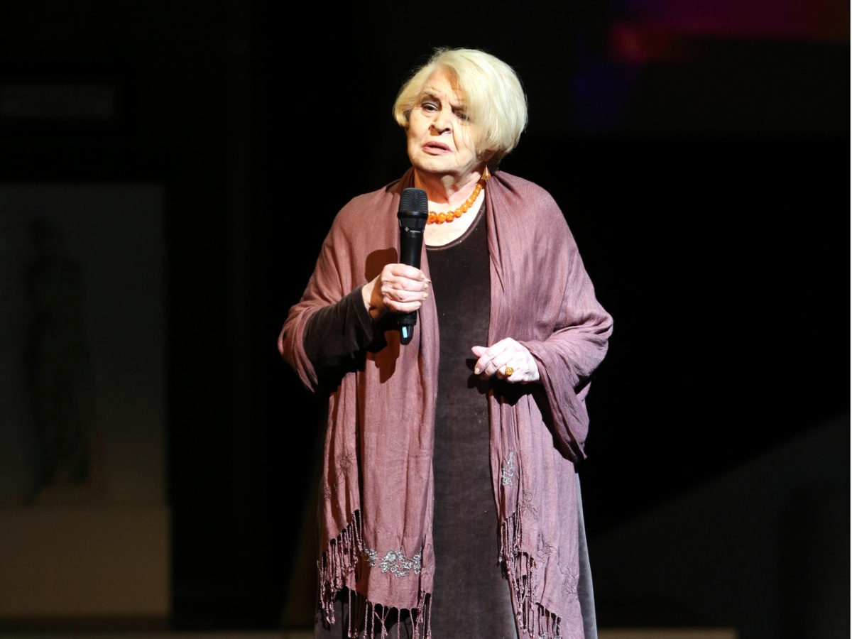 Γιάννα Σταυράκη: «Η απόφαση του γιου μου να γίνει μοναχός αρχικά με φόβισε, η επικοινωνία μας δεν σταμάτησε ποτέ»