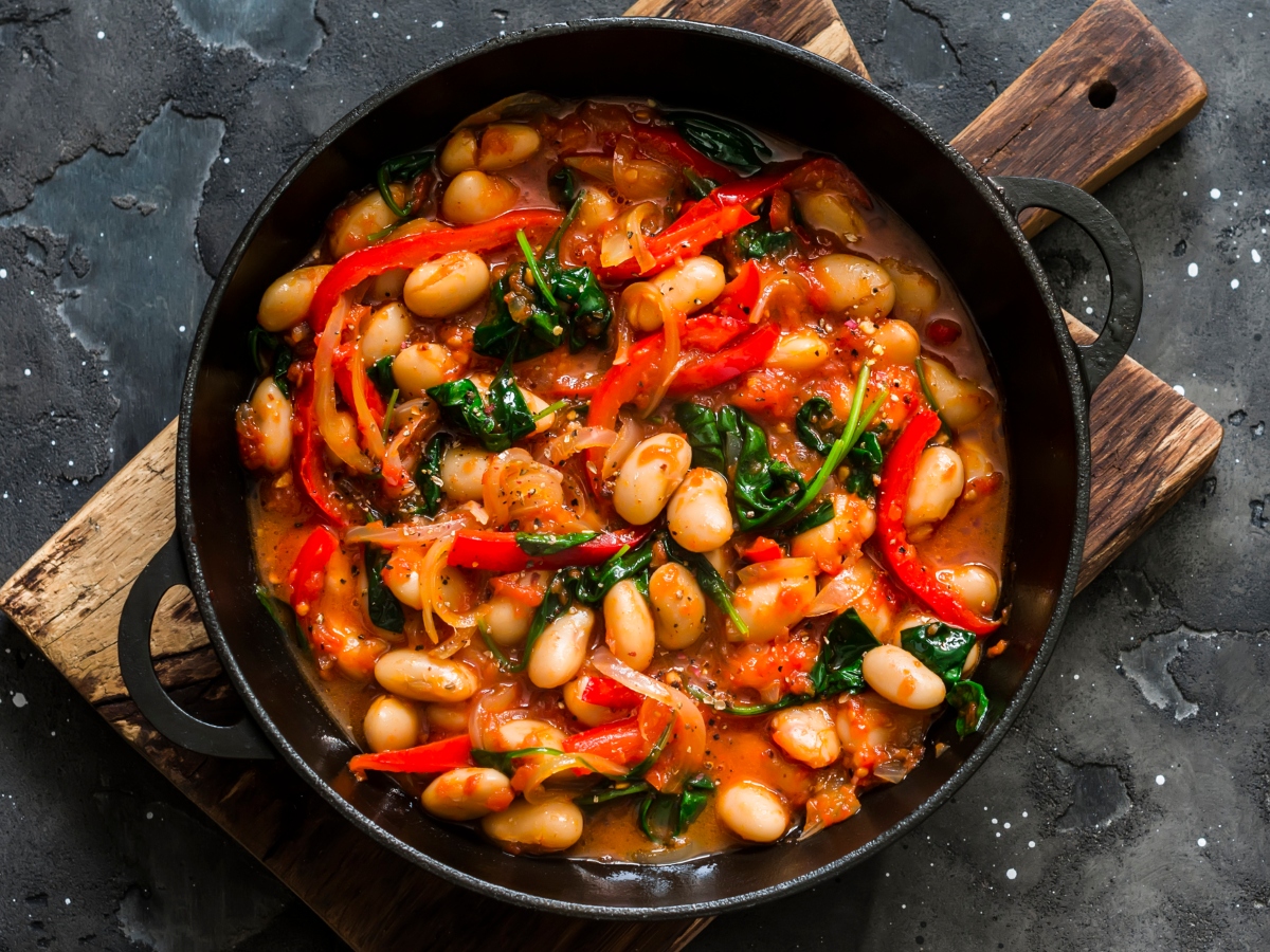 Συνταγή για γίγαντες με πιπεριές και σπανάκι