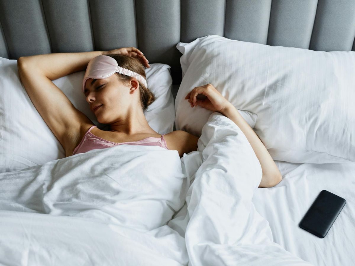 Groove before you snooze: Δες πώς θα σε βοηθήσει η μουσική να ξυπνήσεις ευκολότερα