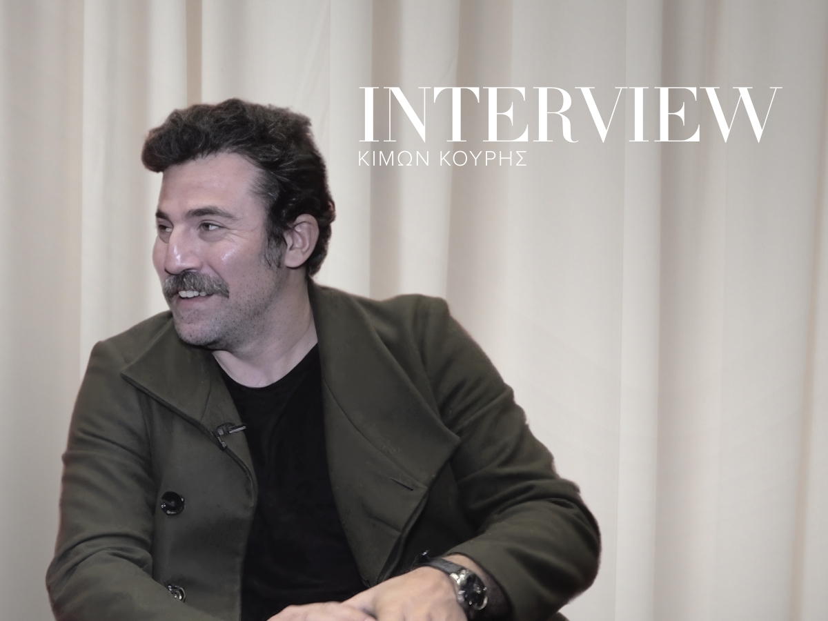 Ο Κίμων Κουρής στο TLIFE: Οι «Αθώοι» στο MEGA και η ζωή με την Ιωάννα Τριανταφυλλίδου – «Είναι απίστευτη μαμά»