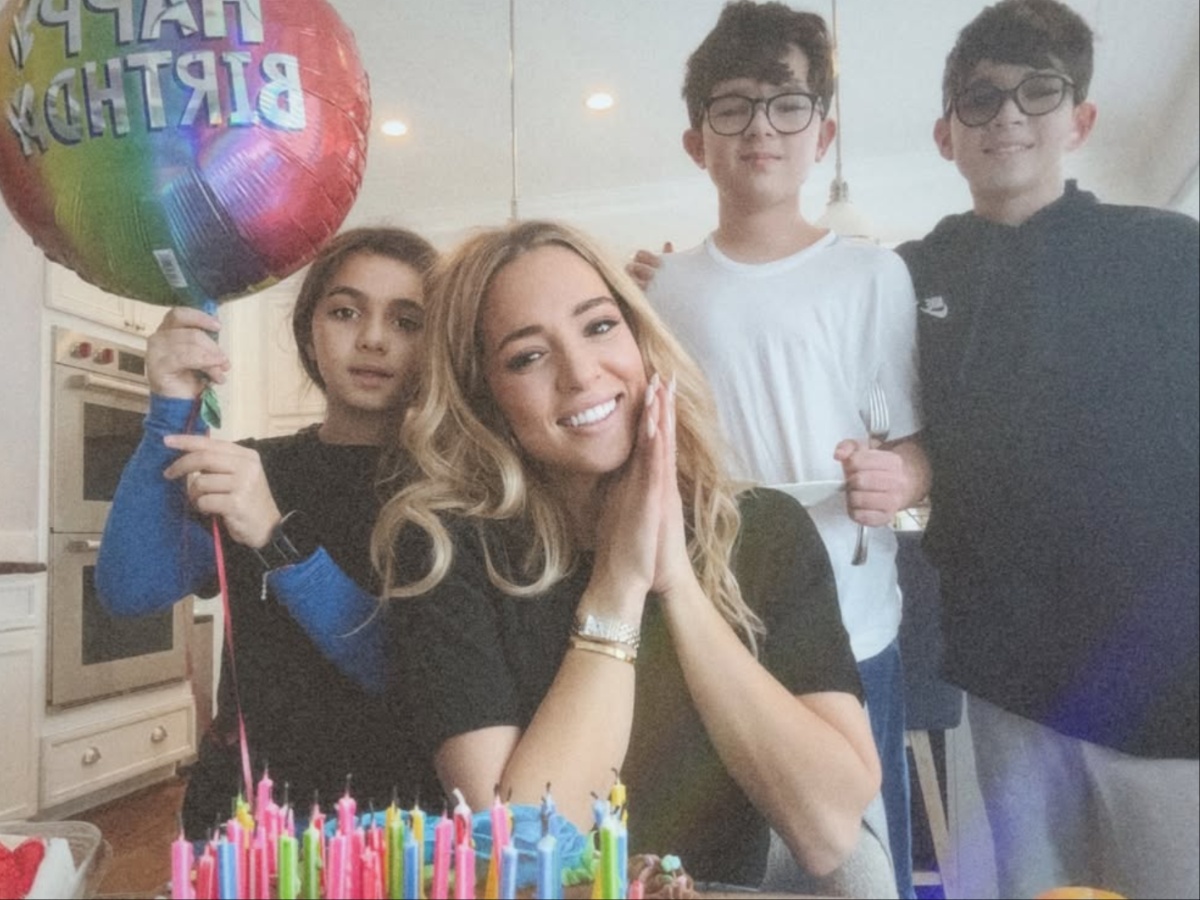 Καλομοίρα: Το βίντεο γενεθλίων με τα παιδιά της και το μήνυμα – «Κάνουν τη ζωή μου τόσο ξεχωριστή»