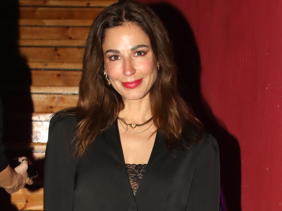 Κατερίνα Παπουτσάκη: «Δεν απαγορεύεται ο έρωτας σε μια χωρισμένη 47χρονη μητέρα – Απλώς είναι πρακτικά πιο δύσκολο»