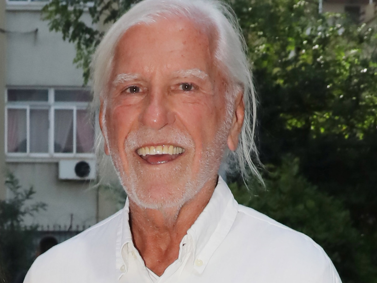 Πέθανε ο Λάκης Ραπτάκης, ο «θρύλος» της νυχτερινής διασκέδασης σε ηλικία 79 ετών