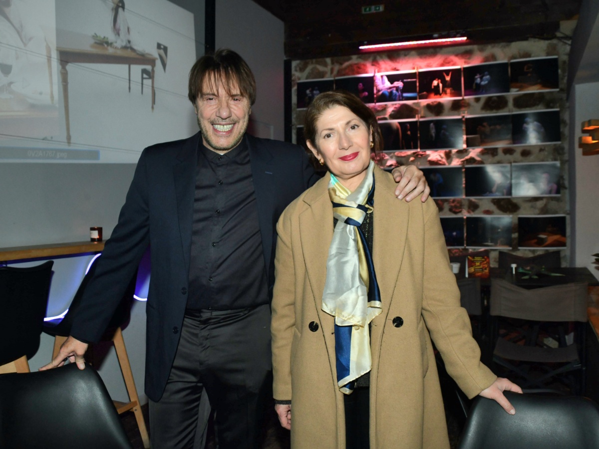 Στράτος Τζώρτζογλου: Έκανε πρεμιέρα με τη Μαρία Γεωργιάδου στο πλευρό του – Απούσα η Σοφία Μαριόλα