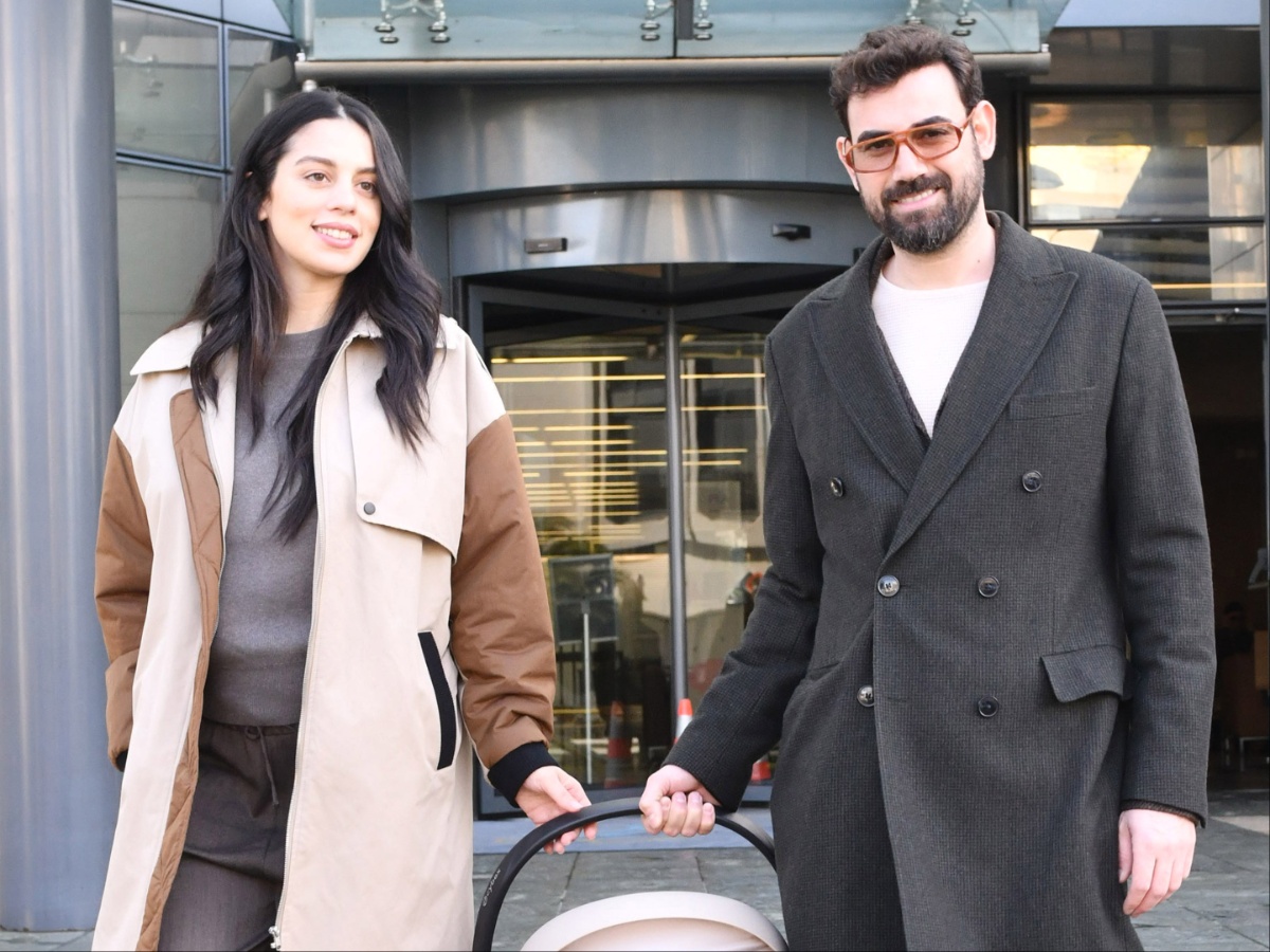 Νίκος Πολυδερόπουλος: Η νέα φωτογραφία αγκαλιά με τον νεογέννητο γιο του