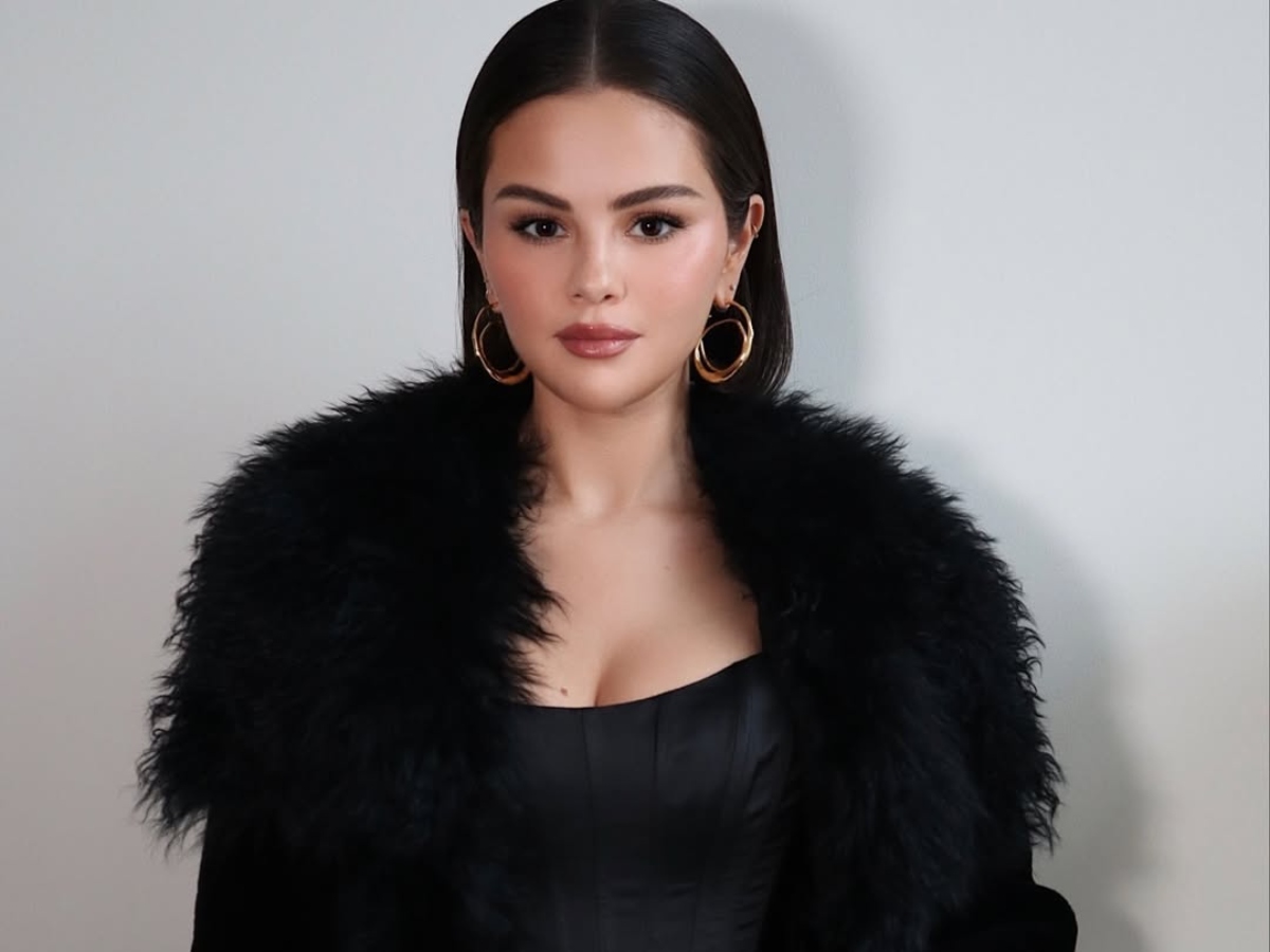 H Selena Gomez υιοθέτησε το πιο ρομαντικό ανοιξιάτικο μανικιούρ που θα σου φτιάξει τη διάθεση