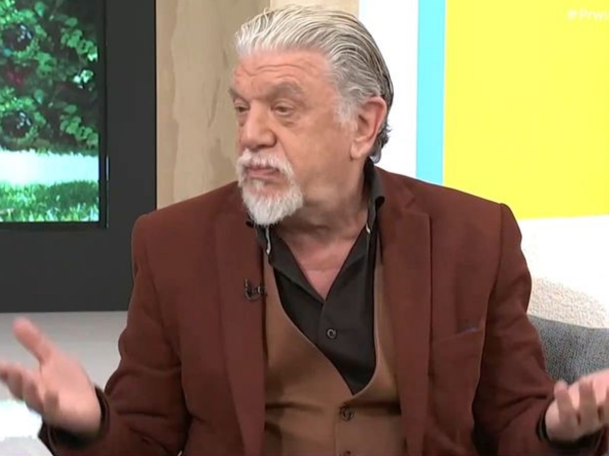 Γιάννης Βούρος: «Έχω βιώσει αποτυχία στο θέατρο – Έλεγα στις καθαρίστριες να μην καθαρίζουν γιατί δεν πάταγε άνθρωπος»