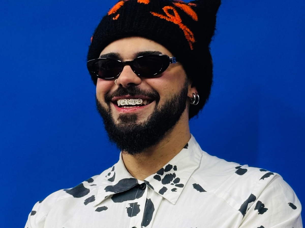 Eurovision 2026 – Akylas: Εμφανίστηκε στη σκηνή του εθνικού τελικού της Σερβίας με το «Ferto» – Βίντεο