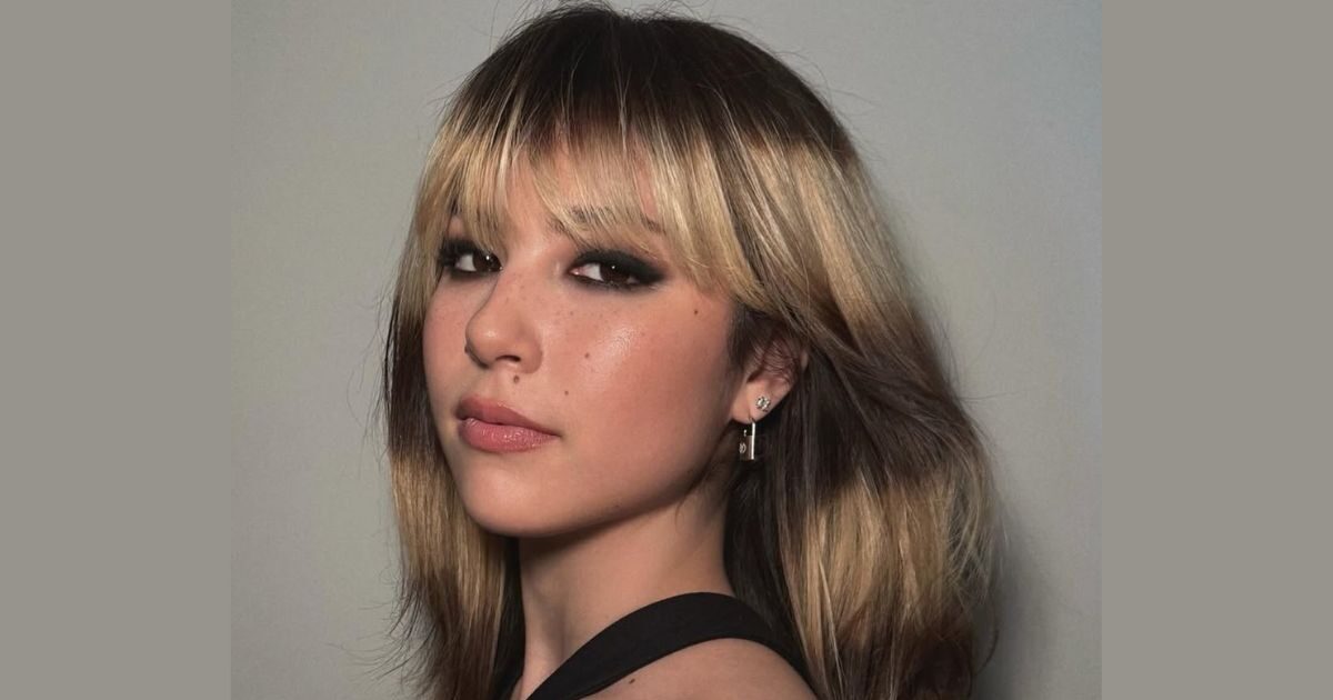 H Αlysa Liu ποζάρει με το απόλυτο smokey eye look – Μήπως να επιλέξεις και εσύ ένα έντονο μακιγιάζ στη βραδινή σου έξοδο;