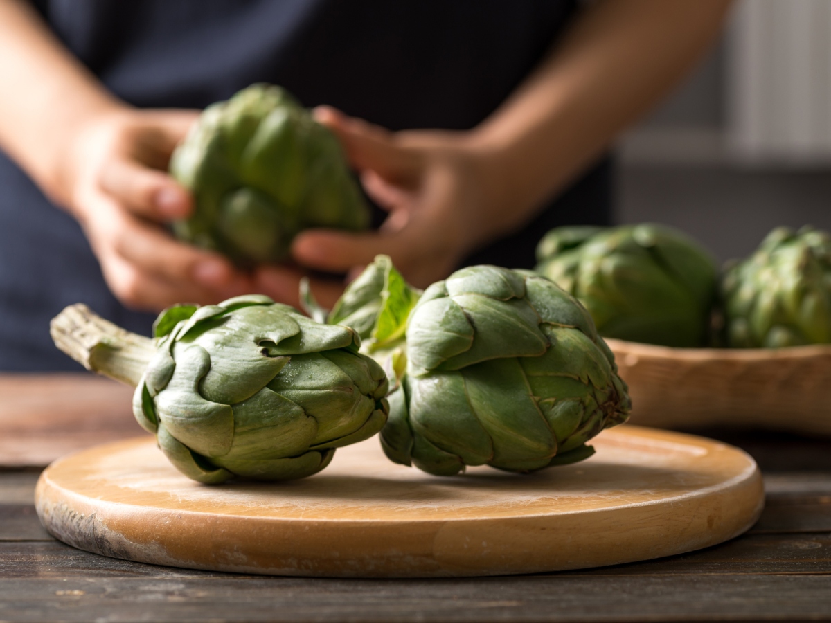 Αγκινάρα: Το ανοιξιάτικο λαχανικό που πρέπει να εντάξεις στη διατροφή σου αν θέλεις γερά οστά και υγιή καρδιά
