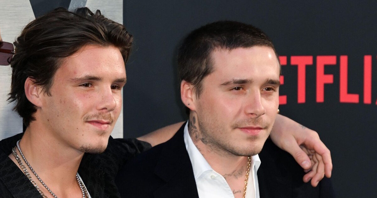 Κρουζ Μπέκαμ: «Λύγισε» ερμηνεύοντας τραγούδι για τη ρήξη στη σχέση της μητέρας του με τον αδελφό του, Μπρούκλιν