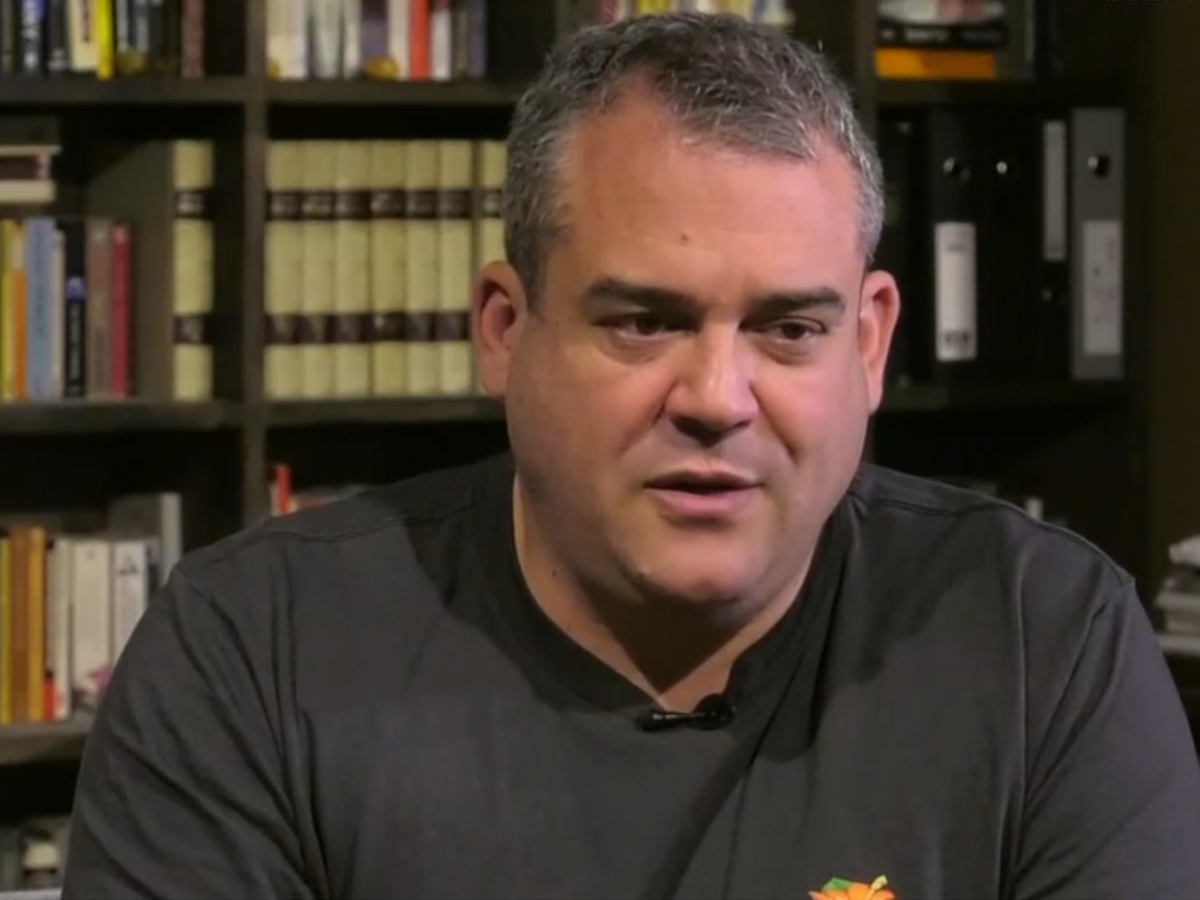 Πυγμαλίων Δαδακαρίδης για τον θάνατο του πατέρα του: «Όταν έφυγε από τη ζωή, είχα παραστάσεις και ήταν θεραπευτικό»