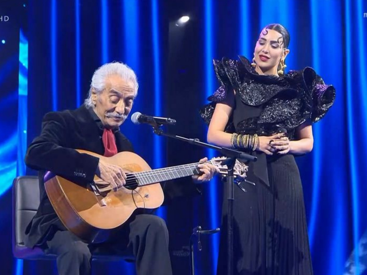 Κώστας Χατζής: Η συγκινητική ερμηνεία με την κόρη του, Δανιέλα στη σκηνή του J2US