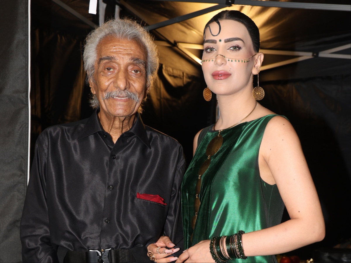 Δανιέλα Χατζή: Η κόρη του Κώστα Χατζή εξομολογείται – «Είχα το ιδιαίτερο προνόµιο στη ζωή µου να διαλέξω τη µαµά µου»