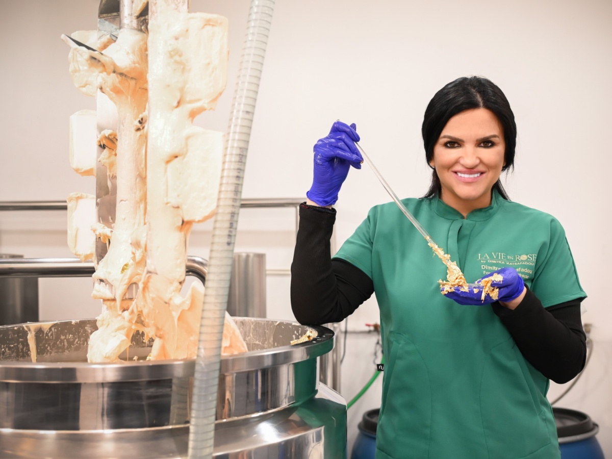 Η Δήμητρα Κατσαφάδου σε μια συναρπαστική εξομολόγηση – Η αυτοκρατορία καλλυντικών και το ογκολογικό νοσοκομείο που χτίζει