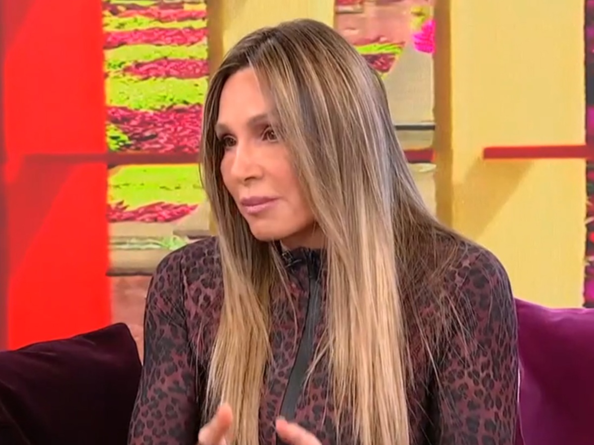 Ελένη Πετρουλάκη: «Το να μεγαλώνω τέσσερα κορίτσια, είχε αρκετές μεταπτώσεις στο νευρικό μου σύστημα και στην υγεία μου»