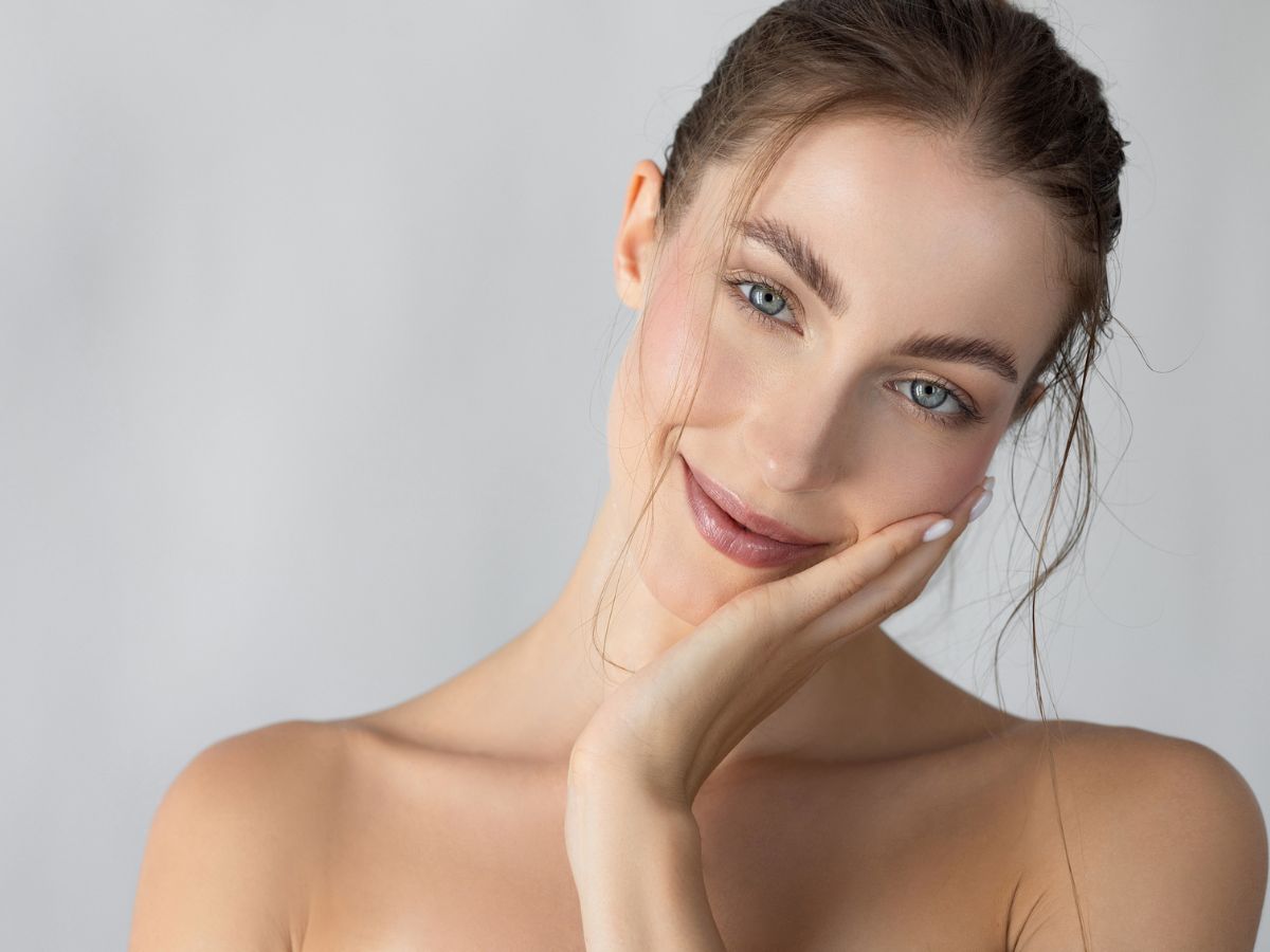 Face Lift: Τι πρέπει να γνωρίζεις προτού κλείσεις ραντεβού;