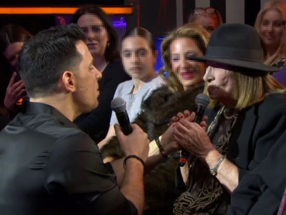 Θοδωρής Φέρρης: Η πρώτη τηλεοπτική εμφάνιση της μητέρας του και το συγκινητικό ντουέτο