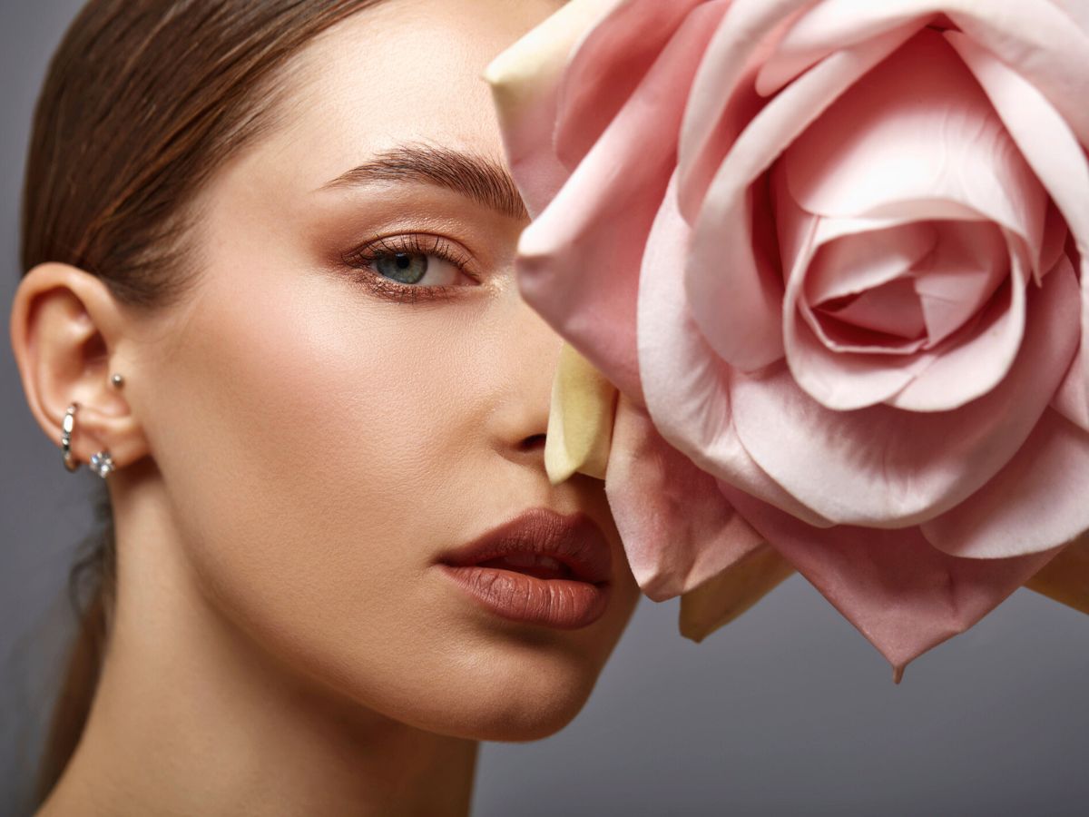 Aν δεν είσαι λάτρης των floral αρωμάτων αυτές οι συνθέσεις θα σε κάνουν να αναθεωρήσεις