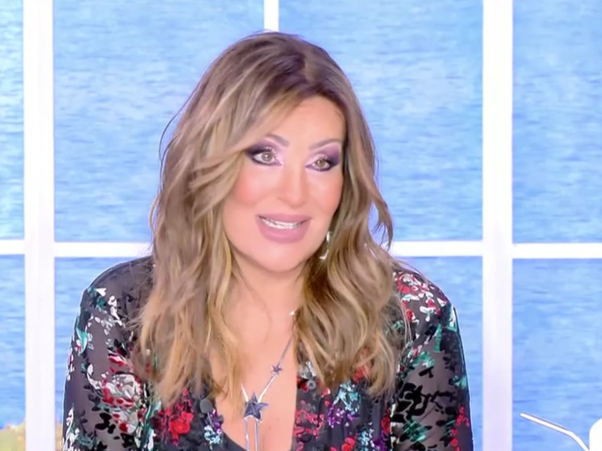 Αποκάλυψη από τη Ναταλία Γερμανού: «Ο Μπάμπης Λαζαρίδης  μου είχε ζητήσει να γράψω τραγούδι στην Αγγελική Ηλιάδη, της είχε λατρεία»