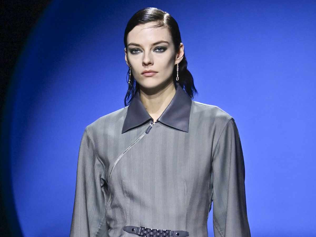 Hermes: Τα beauty looks έχουν την minimal αισθητική του οίκου με ένα twist εμπνευσμένο από το σούρουπο