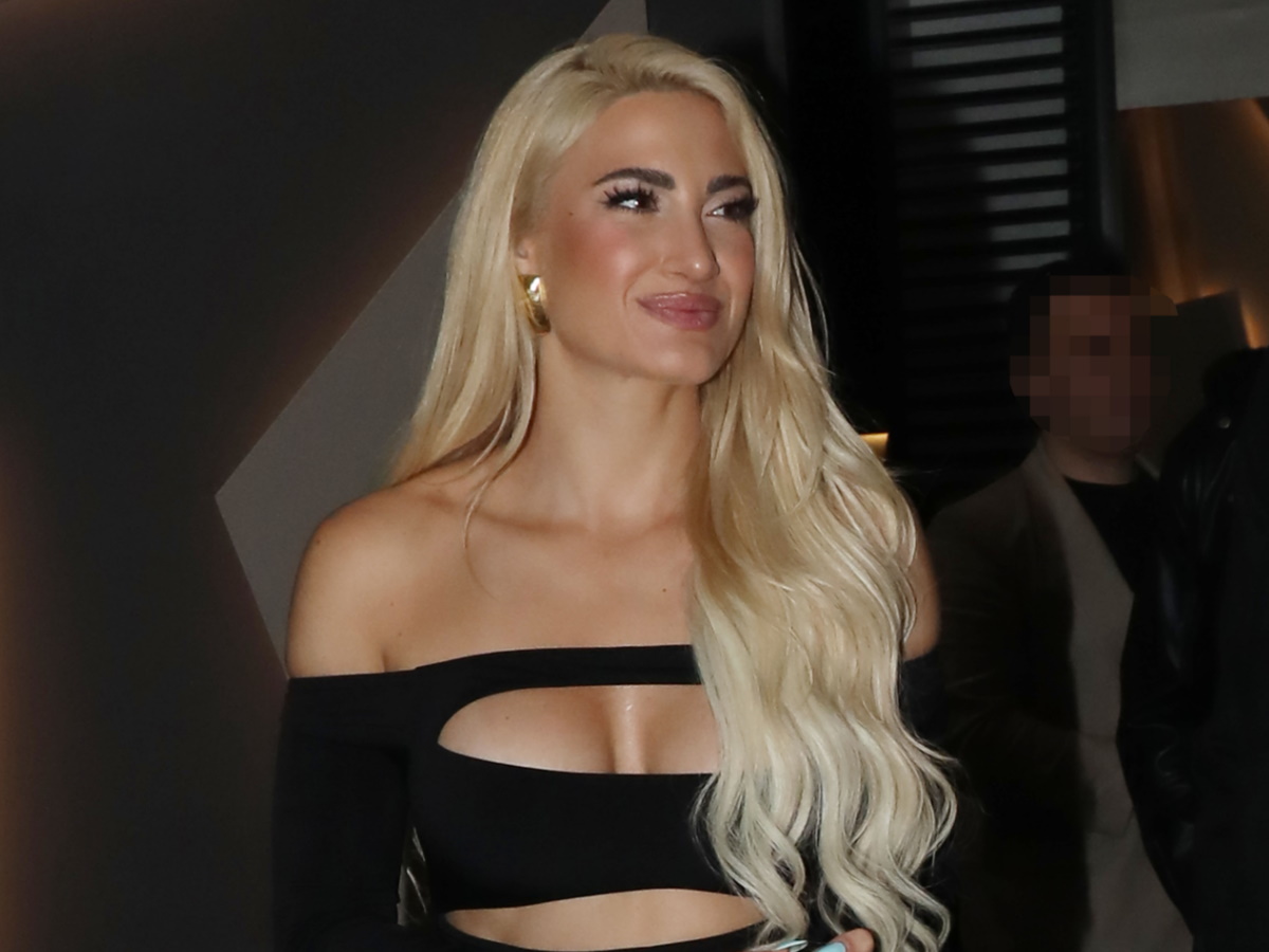 Ιωάννα Τούνη: Η απάντηση σε αρνητικό σχόλιο – «Σας δείχνω εδώ και χρόνια τις δυσκολίες, τους χωρισμούς, τα δικαστήρια, όλα»