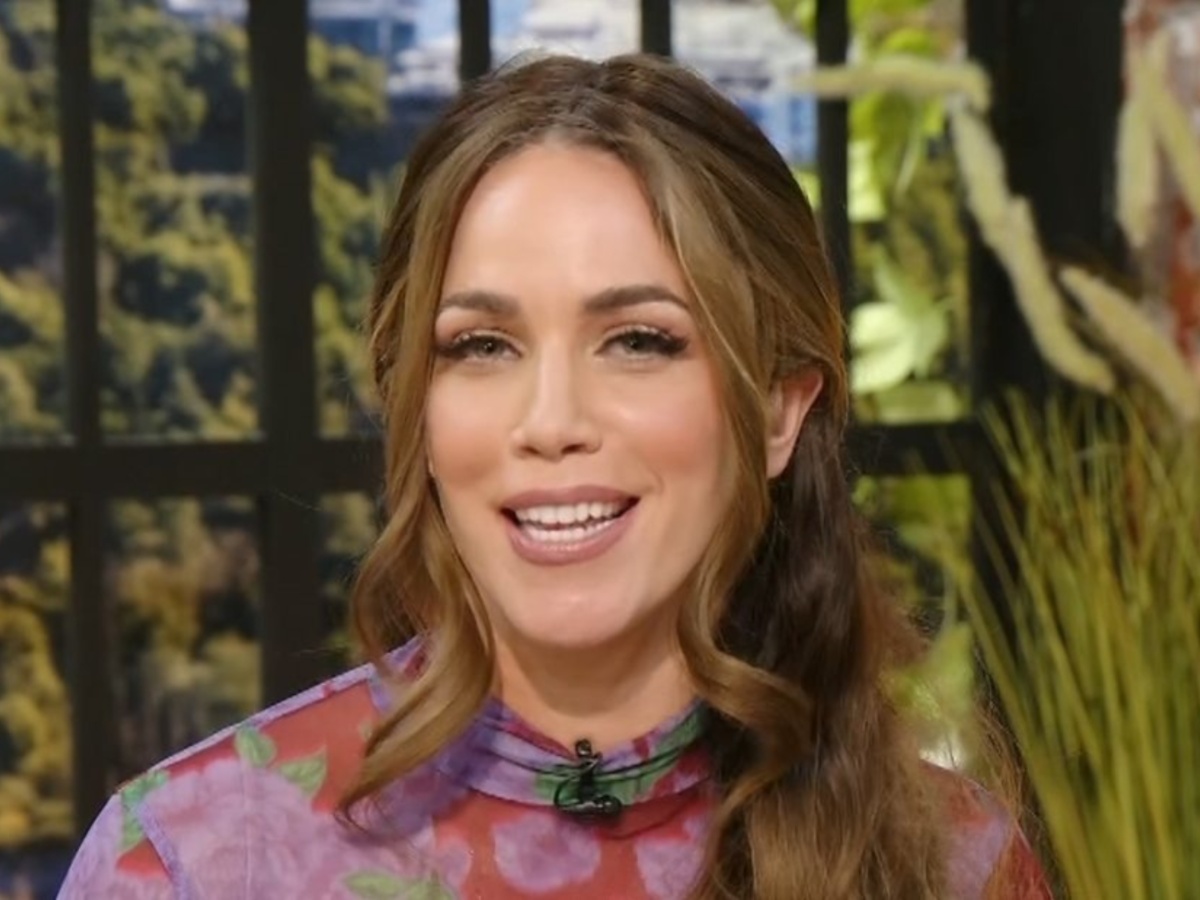 Κατερίνα Στικούδη: Έκανε πρεμιέρα με τη νέα της εκπομπή στην ΕΡΤ. «fΖΗΝ»