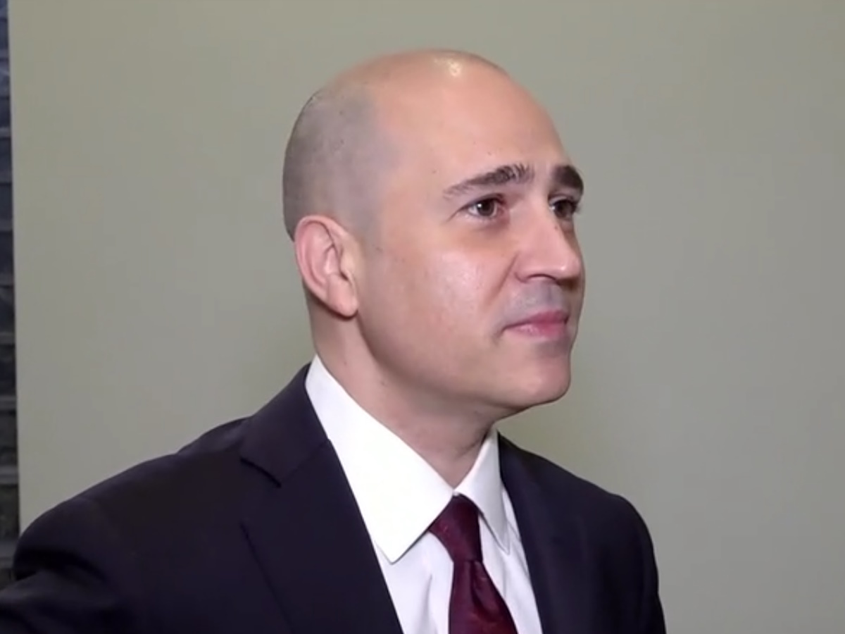 Κωνσταντίνος Μπογδάνος: «Παράγουμε περισσότερες φουσκοχειλούδες, ελαφρών ηθών influencers και τις εξάγουμε»