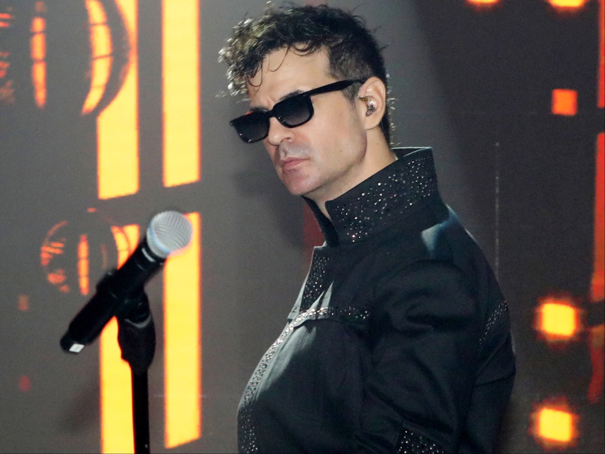 Νίνο: Ακυρώνει την εμφάνισή του στη σκηνή για το βράδυ της Παρασκευής – Η ανακοίνωση του τραγουδιστή