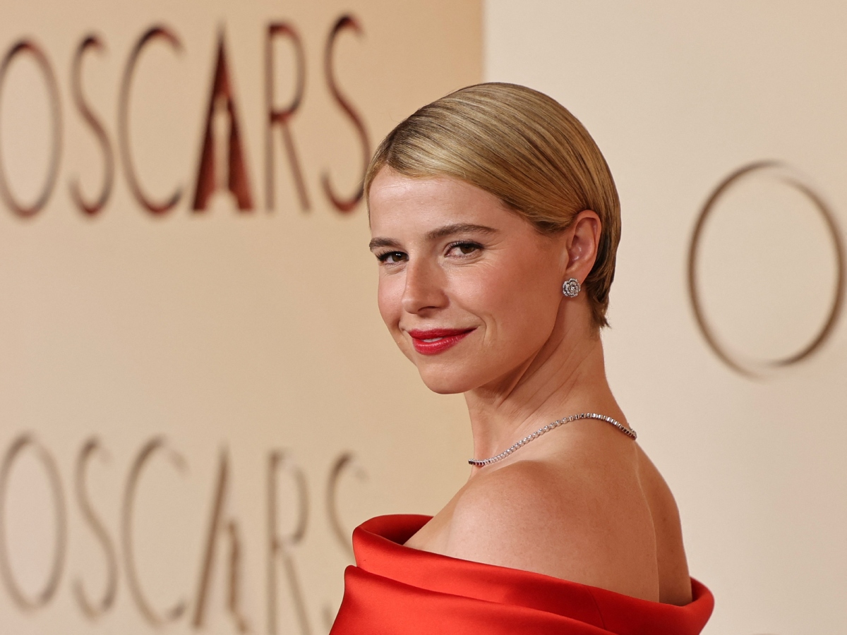 Όσκαρ 2026: Τα εντυπωσιακά beauty looks της λαμπερής βραδιάς