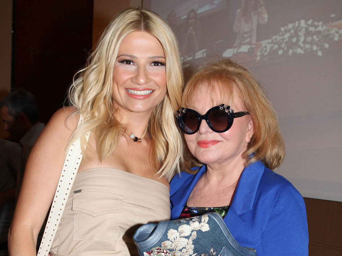 Βίκυ Παγιατάκη για Φαίη Σκορδά: «Ρωτήστε τη αν θα είμαι καλεσμένη στον γάμο της»