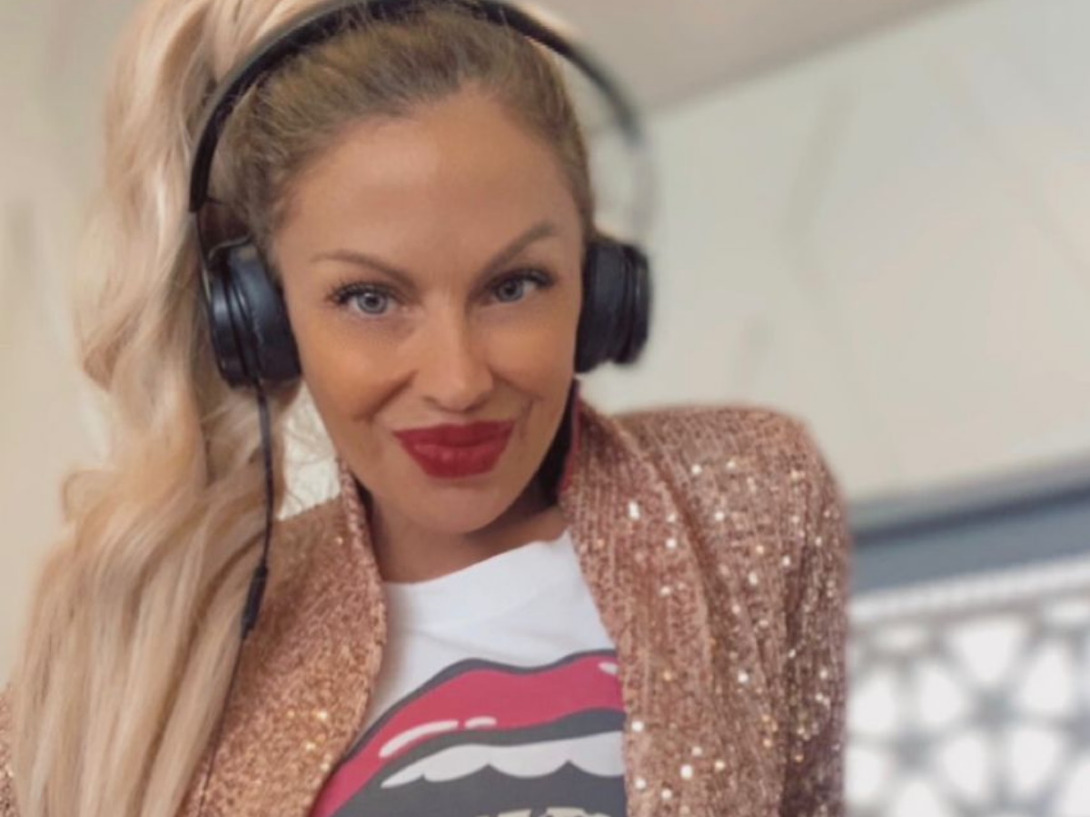 H Dj Άντζελα Παντελή στο TLIFE από το Ντουμπάι: «Προσέχουμε πολύ, με το που έρθει alert στο κινητό, μένουμε μέσα»