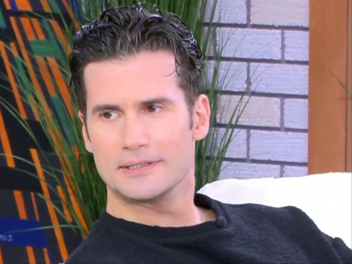 Αναστάσιος Ροϊλός: «Θέλω να μεταφέρω την αγάπη που πήρα ως παιδί, κάνω δεν κάνω οικογένεια»