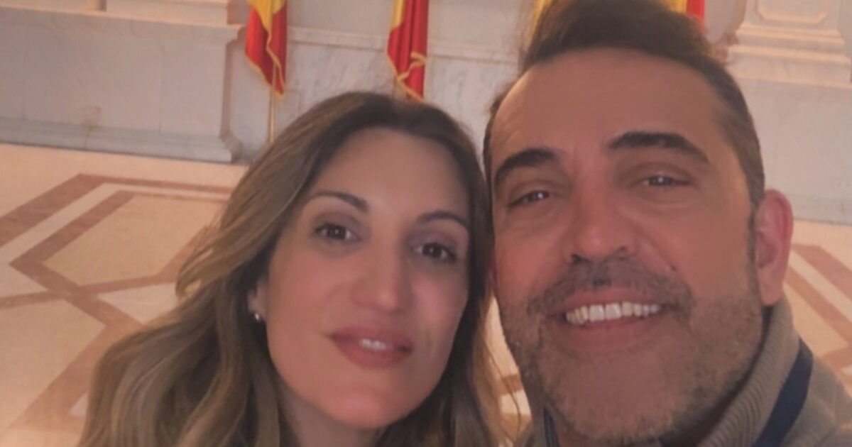 Στέφανος Κωνσταντινίδης: Ρομαντική απόδραση στο εξωτερικό για τα γενέθλια της συζύγου του