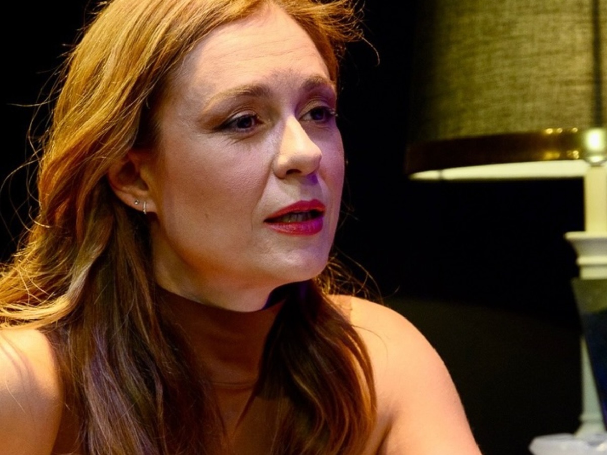 Θάλεια Ματίκα: Η επί σκηνής συγκίνηση της ηθοποιού για τον θάνατο της Μαρινέλλας – «Ήταν η πρώτη μου δουλειά»