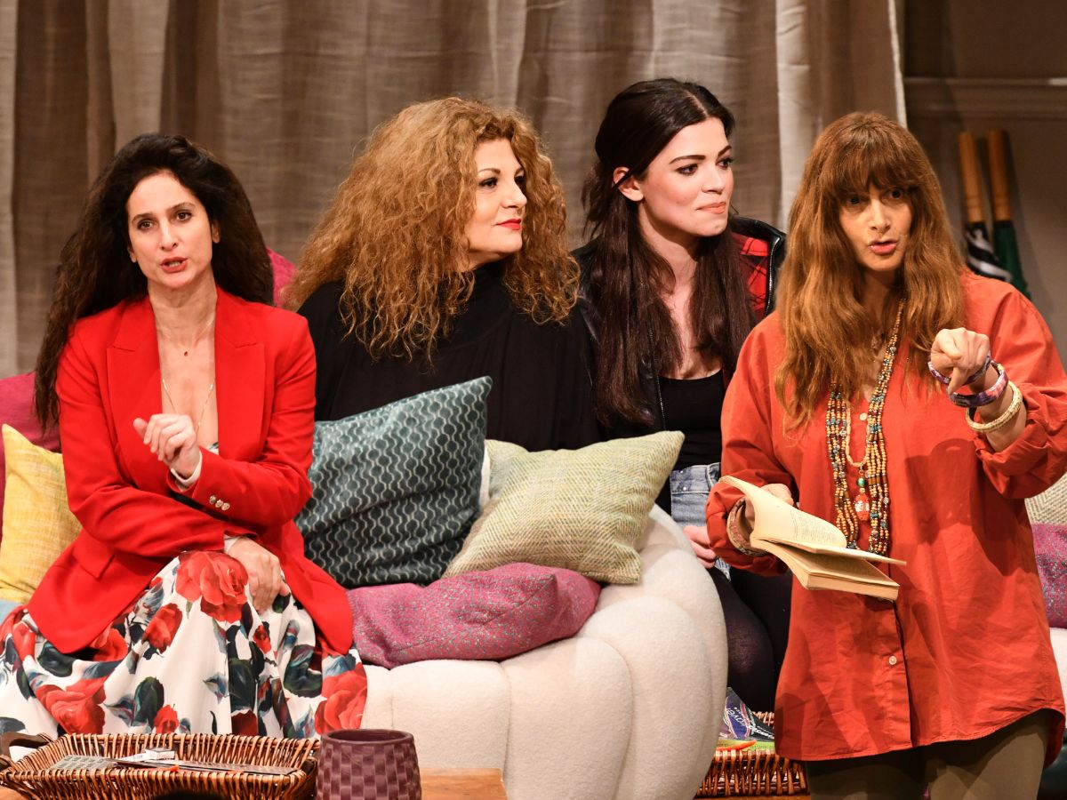 «Με δύναμη από την Κηφισιά»: Το TLIFE αποκλειστικά στην πρόβα τζενεράλε πριν από την πρεμιέρα