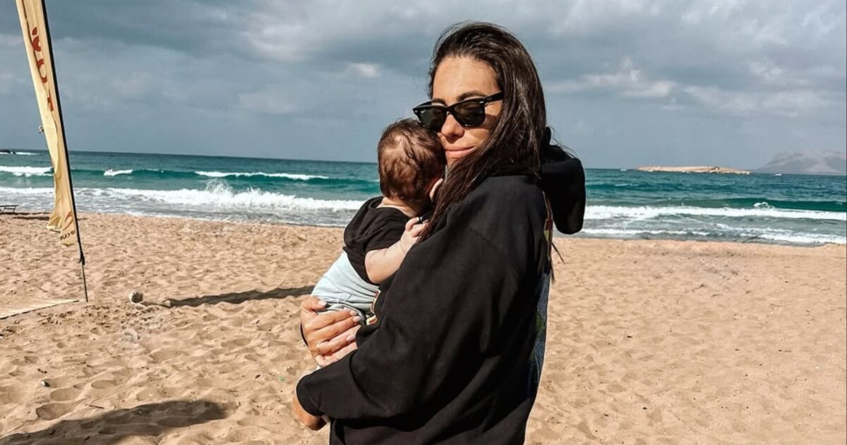 Ευρυδίκη Βαλαβάνη: Η εξομολόγηση για τον γιο της – «Κάθε φορά που έτρωγε μόνος του, κρατούσα την αναπνοή μου»