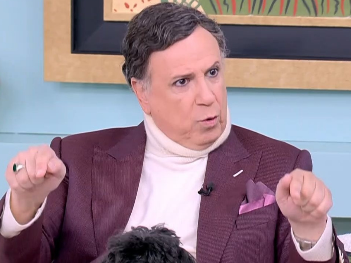 Χάρης Ρώμας: «Βλέπω σκηνοθέτη σαν ιερή αγελάδα, να λέει τσιτάτα και να αποθεώνεται»