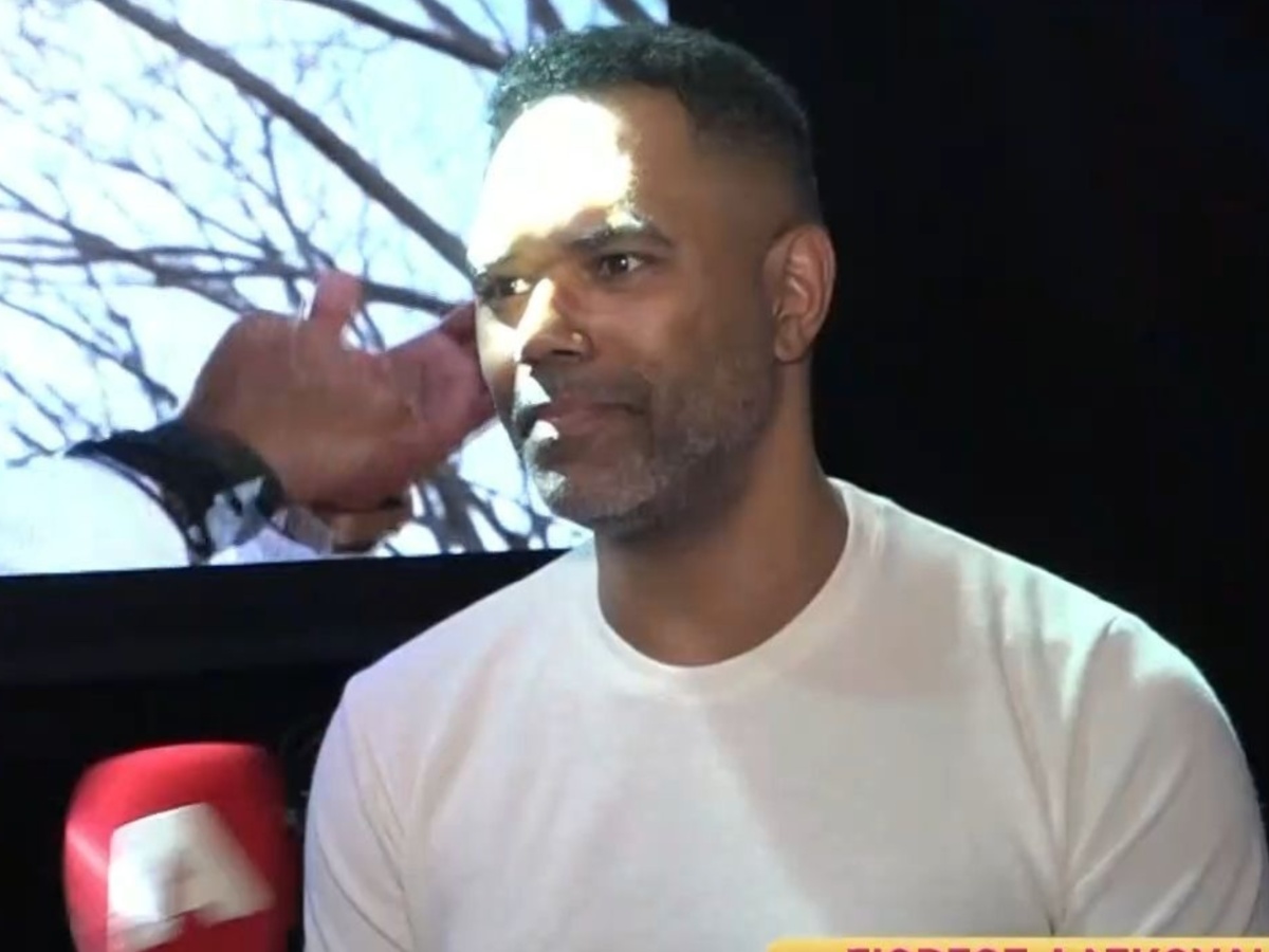 Ζαν Μπατίστ: «Είχα πάει σε σχολή για μανικιουρίστ, ήταν δελεαστικό για τα μαγαζιά ότι ένας άντρας ασχολούνταν με νύχια»