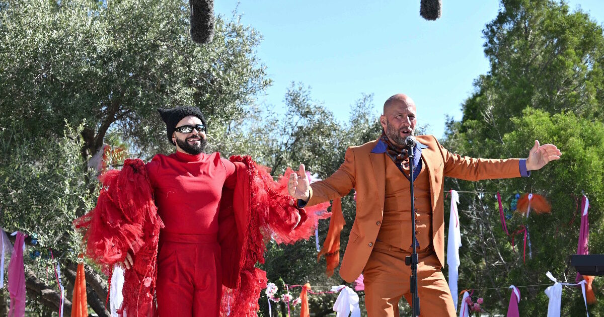 Eurovision 2026: Ο Akylas εισβάλλει σε σειρά της ΕΡΤ1 – Δες φωτογραφίες