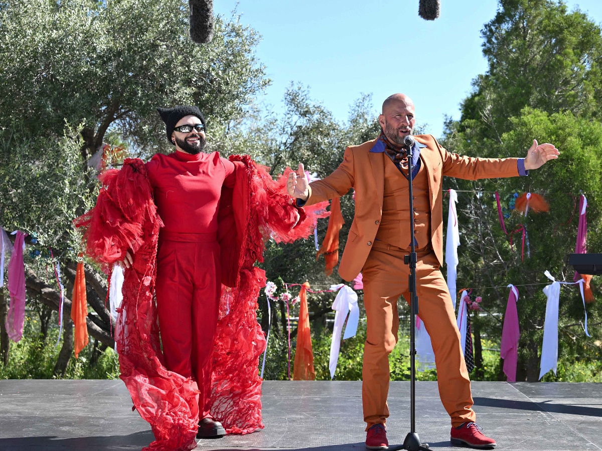 Eurovision 2026: Ο Akylas εισβάλλει σε σειρά της ΕΡΤ1 – Δες φωτογραφίες