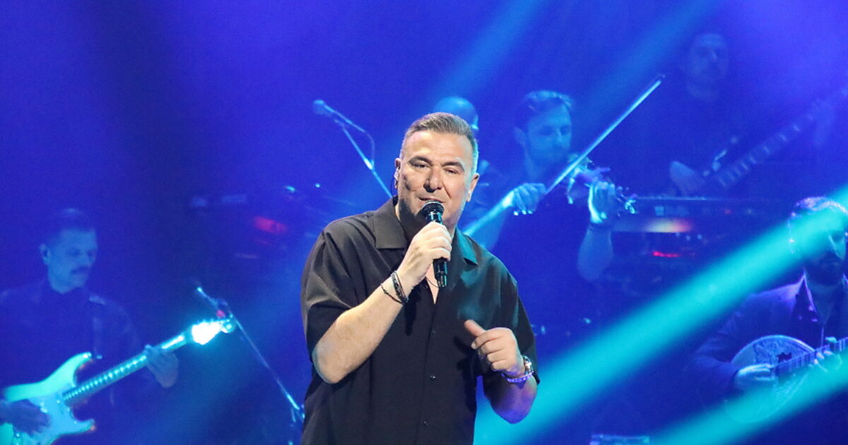 Αντώνης Ρέμος: Η δημόσια ανακοίνωση για τις εμφανίσεις του – «Νιώθω την ανάγκη να ξεκουραστώ τον χειμώνα»