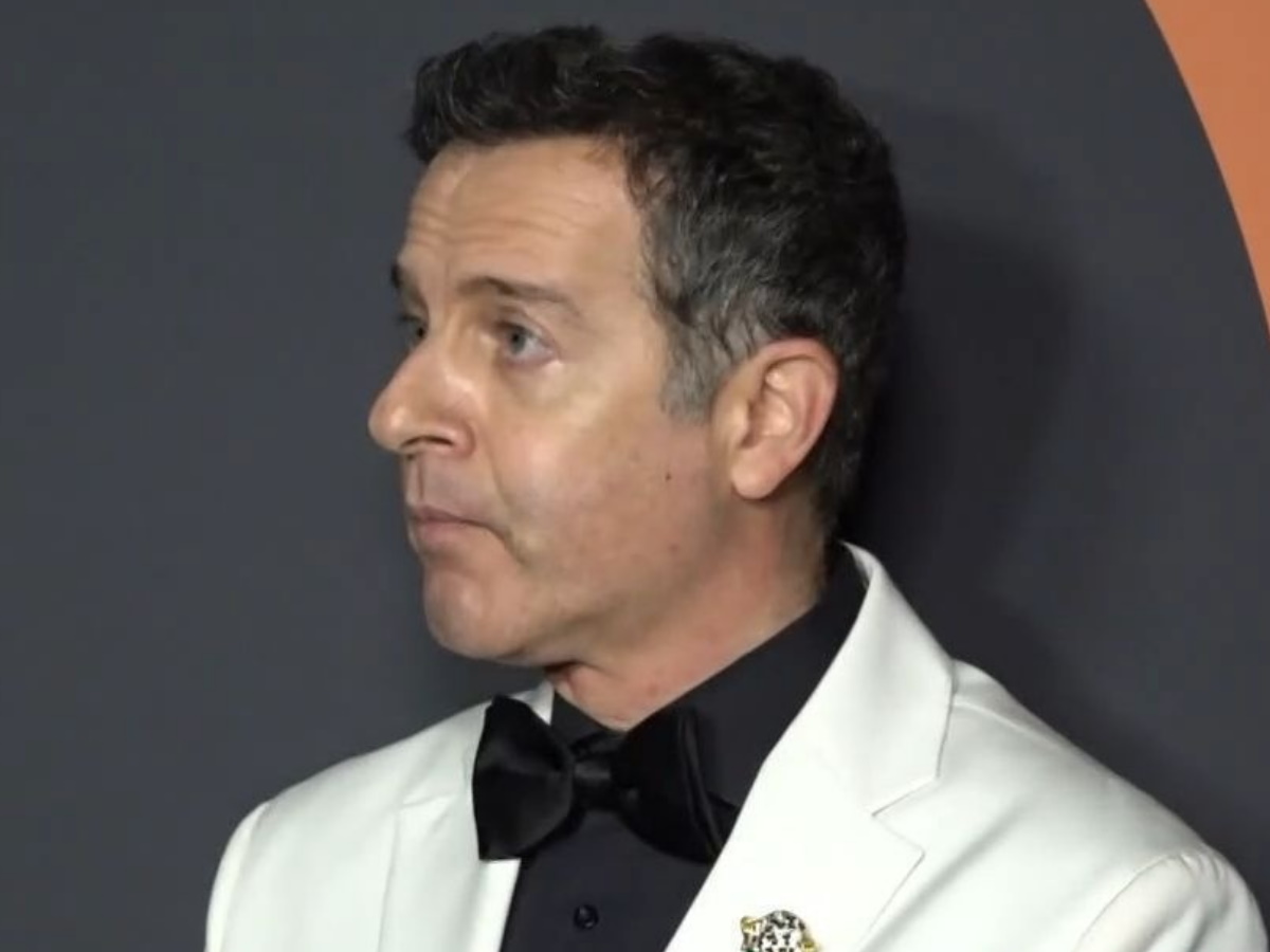 Άρης Καβατζίκης: Η πρώτη on camera αντίδραση για τα δημοσιεύματα ότι αναλαμβάνει το «Στούντιο 4» της ΕΡΤ