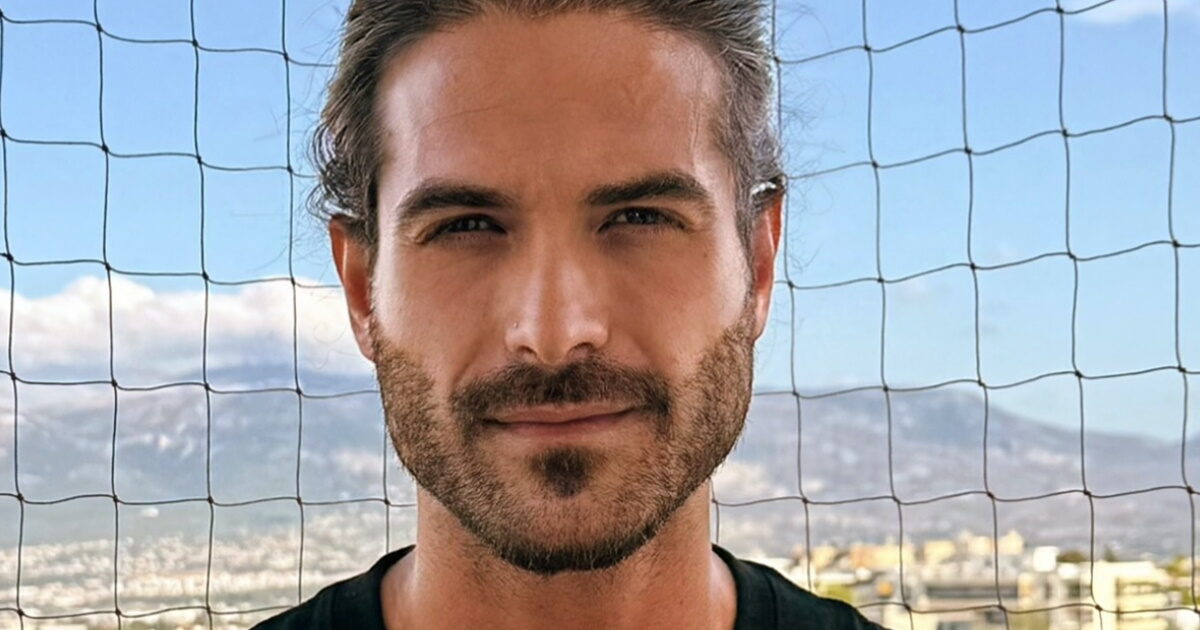 Άρης Μουγκοπέτρος: «Είμαι στην τελική ευθεία για να επιστρέψω, το οφείλω στον κόσμο, στις κόρες μου και σε μένα»