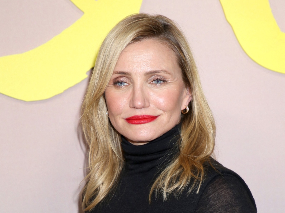 Η στέκα στα μαλλιά της Cameron Diaz είναι το αξεσουάρ που θα χρειαστείς τη φετινή σεζόν