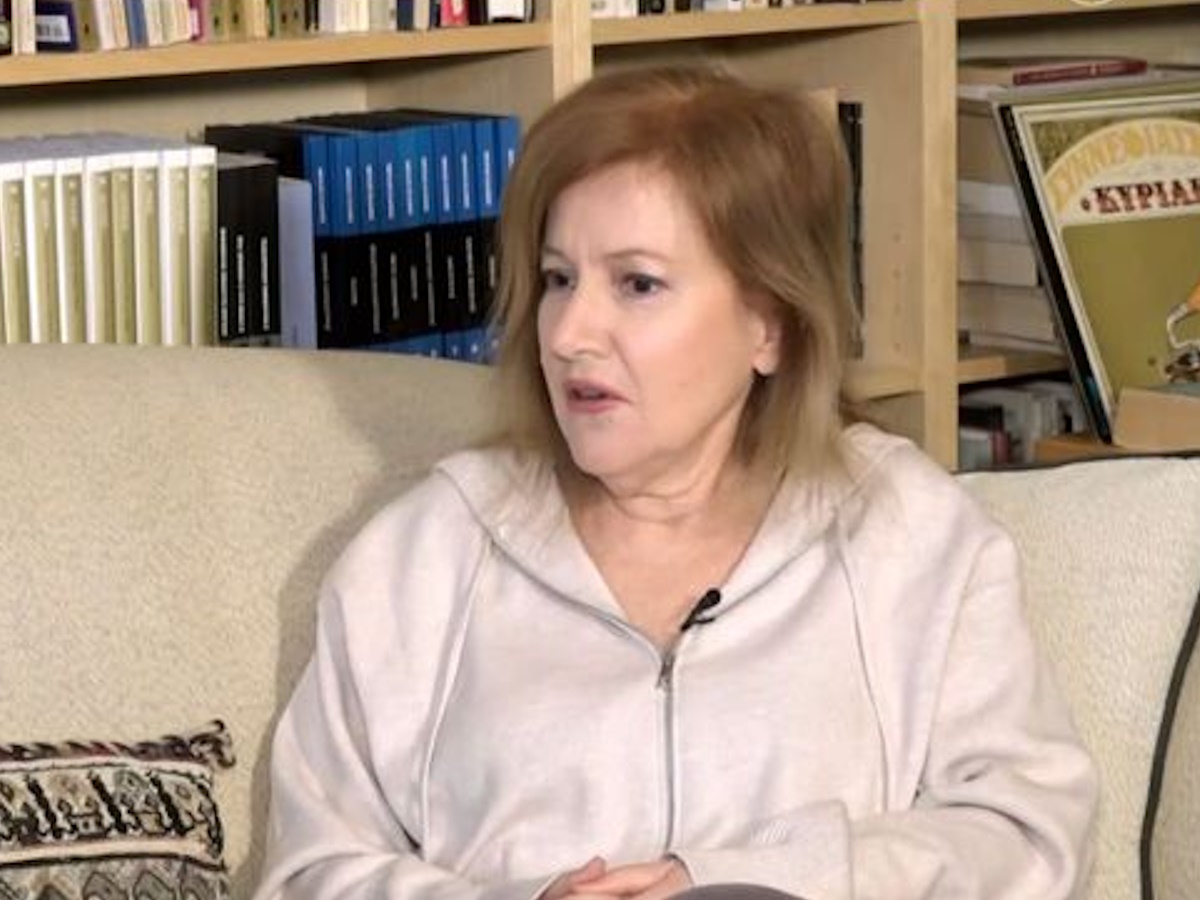 Έλλη Πασπαλά: «Η φωνή μου έχει συρρικνωθεί και αυτό με τρομάζει»