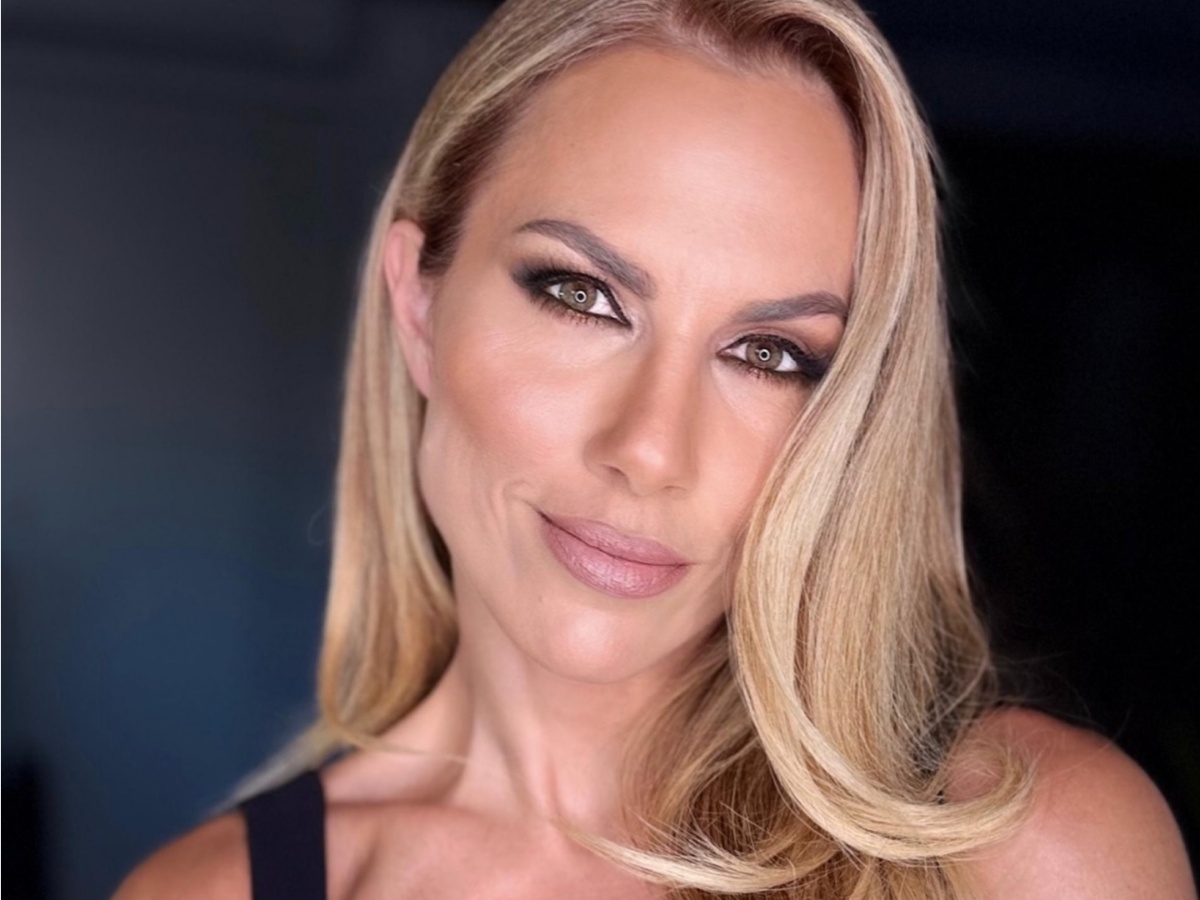 Ντορέττα Παπαδημητρίου: «Μετά το διαζύγιό μου, τα παιδιά μου δεν είχαν γνωρίσει άλλον σύντροφο, αυτό ήταν ένα αγκάθι για μένα»