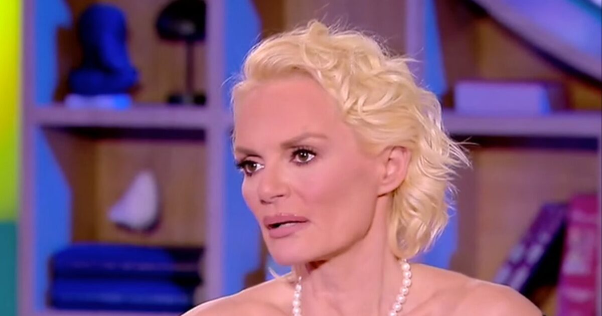 Έλενα Χριστοπούλου: «Δεν μπορώ αυτούς τους ανθρώπους που νομίζουν ότι τα ξέρουν όλα – Εκεί έχω πρόβλημα»