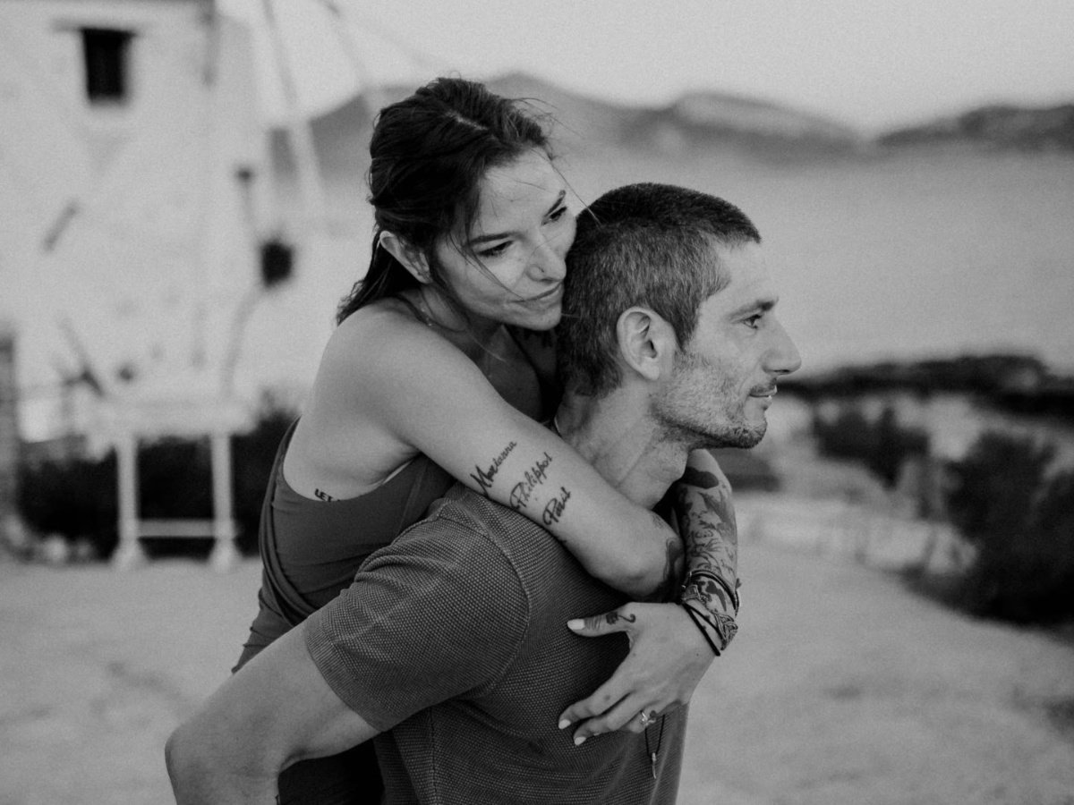 Εριέττα Κούρκουλου: Εξόρμηση στις Σπέτσες με την οικογένεια και τους φίλους της – Φωτογραφιες