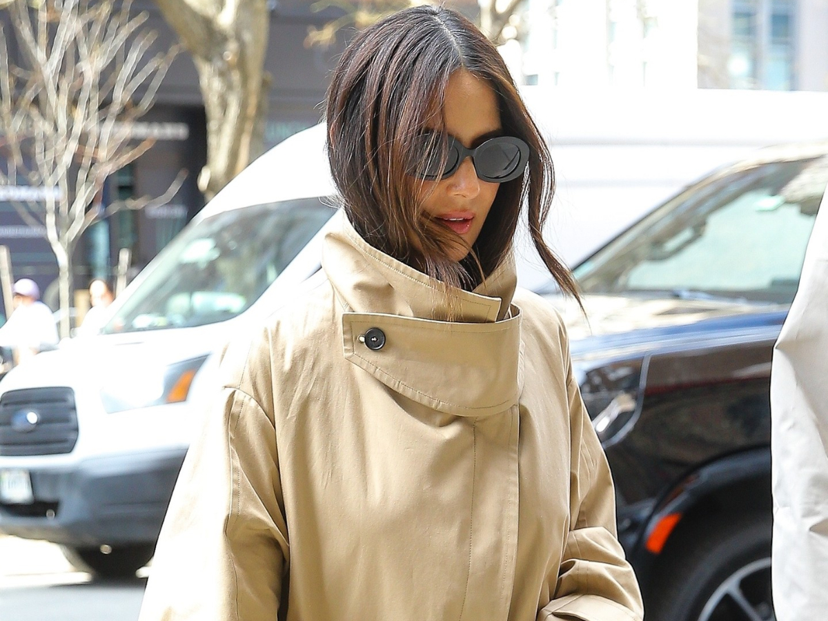 Καμπαρντίνα: Το κλασικό πανωφόρι επιστρέφει πιο updated από ποτέ